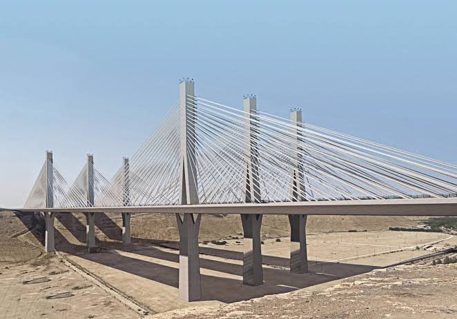 مشروع توسعة الجسر العام بعقلة الصقور